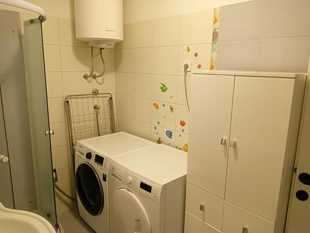 Apartman Luna Zara Esterno foto