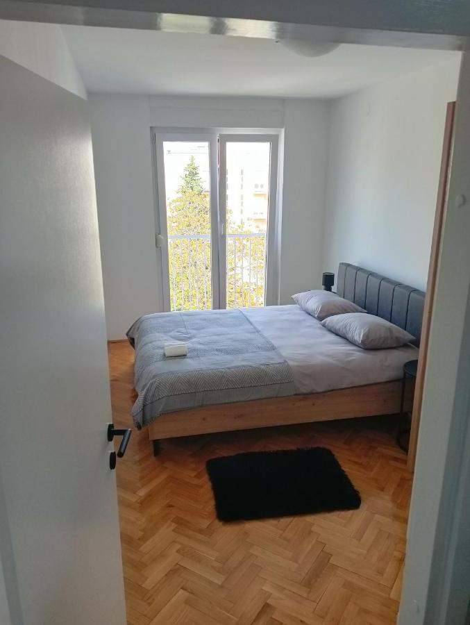 Apartman Luna Zara Esterno foto