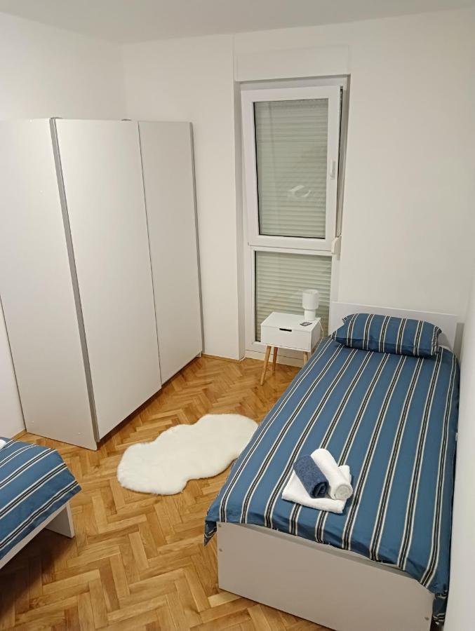 Apartman Luna Zara Esterno foto
