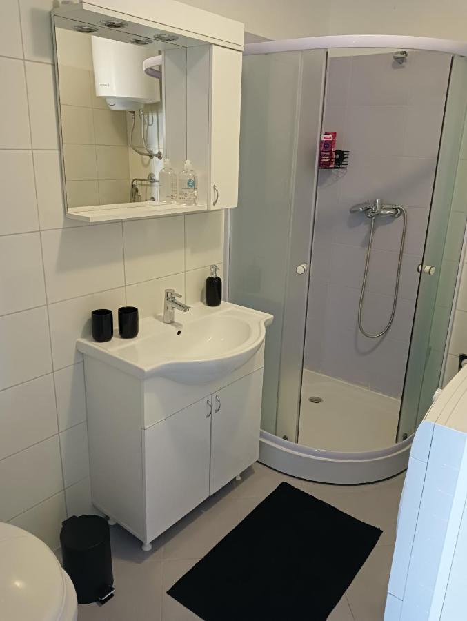 Apartman Luna Zara Esterno foto