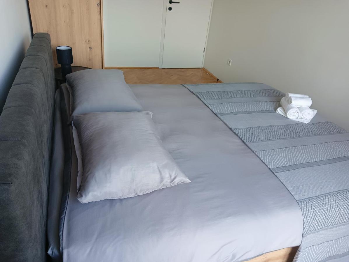Apartman Luna Zara Esterno foto