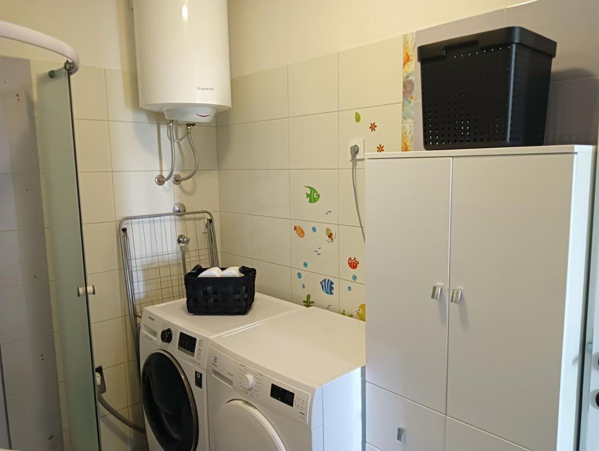 Apartman Luna Zara Esterno foto