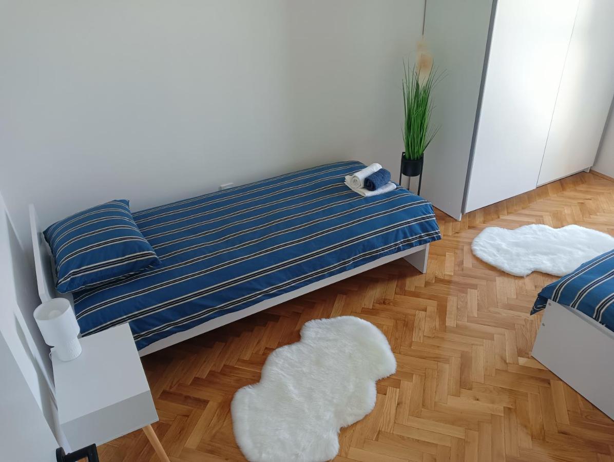 Apartman Luna Zara Esterno foto