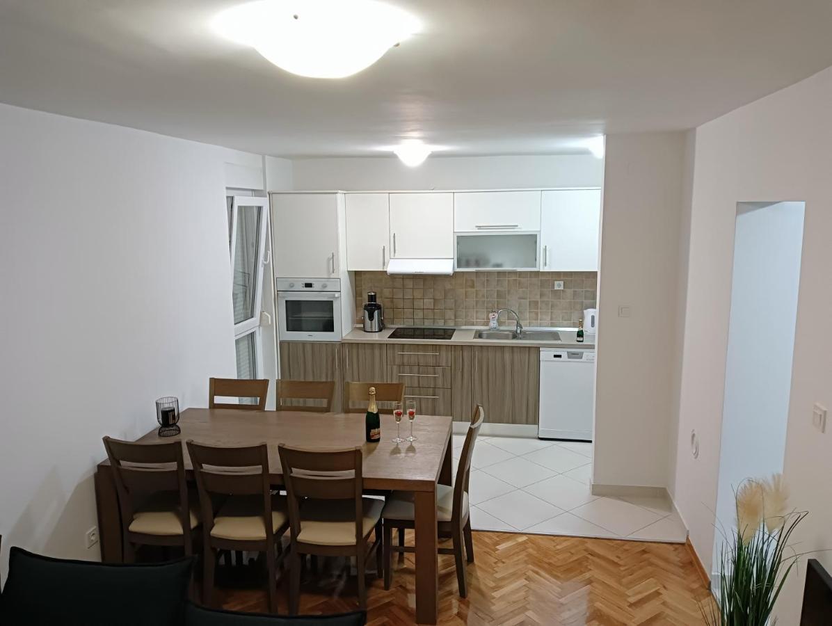 Apartman Luna Zara Esterno foto