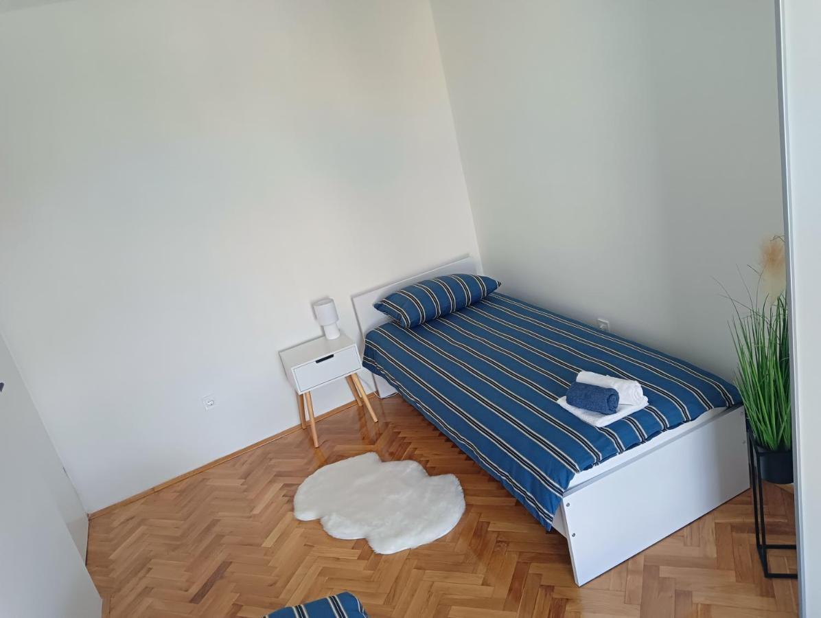 Apartman Luna Zara Esterno foto