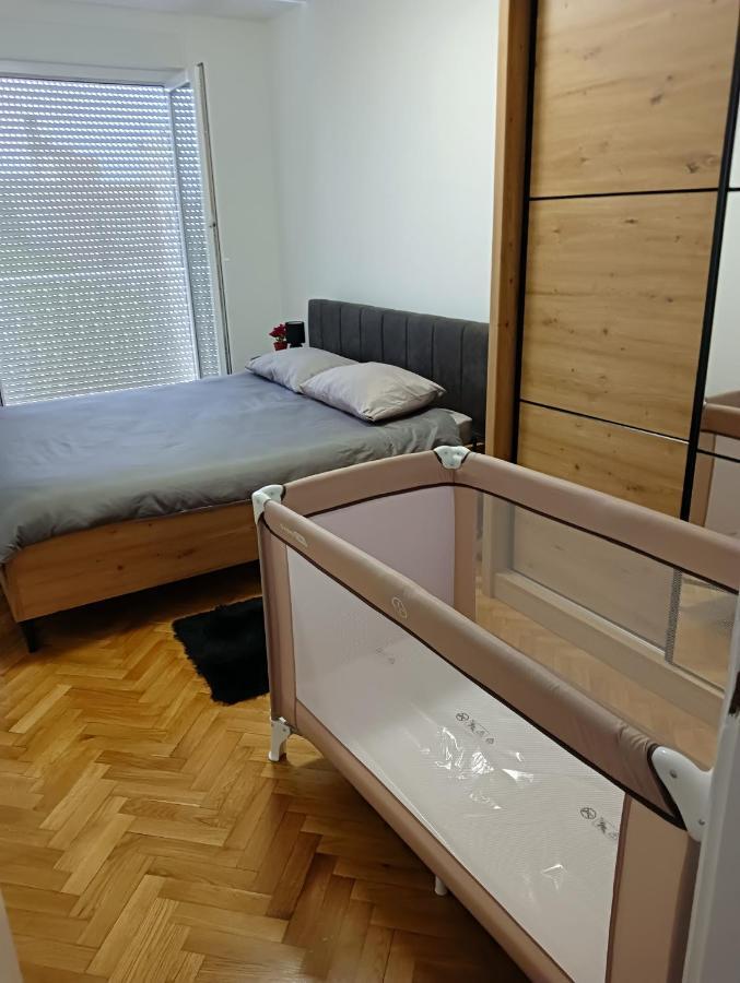 Apartman Luna Zara Esterno foto